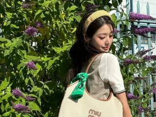 "IVE" Jang Won Young, a visual that brings healing in front of plants