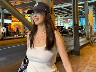 Actress Choi Ji Woo, “Hot Topic for her appearance in a Japanese TV series,” spotted in Yurakucho? Her slender figure revealed in her sleeveless outfit