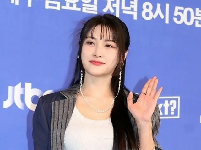 KARA's Gyuri: "Cause of orbital fracture was fall...Strong response to speculation and malicious rumors"