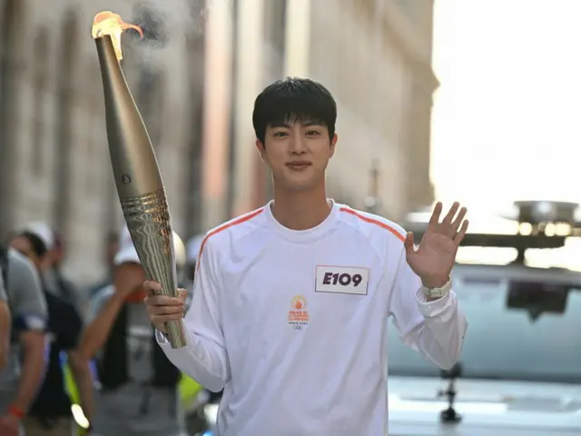 The return of the "eldest dignity"... BTS' JIN, torch relay runner, is a chance to reaffirm the group's global popularity