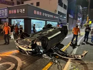 A man in his 40s who abandoned an overturned Benz and fled turned himself in... "I wasn't drinking, I took sleeping pills" = Korea