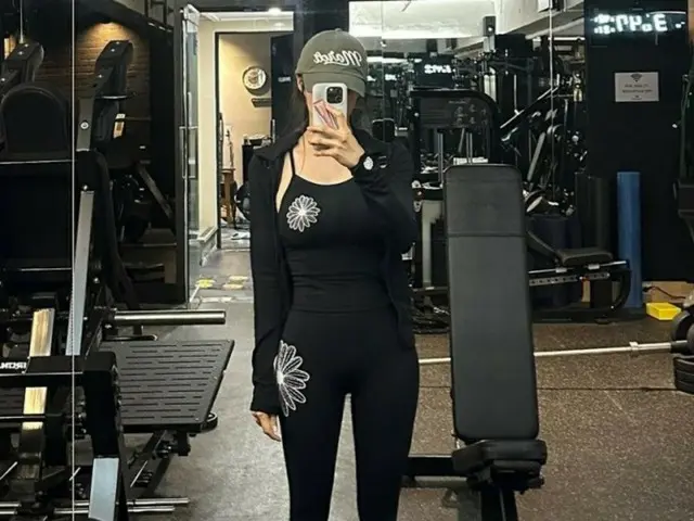 HYOMIN (T-ARA), "Sexy Bomb" in the making of a beautiful body... "I work like crazy to eat more!"