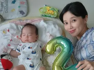 "Giving birth" Ayumi (ICONIQ) celebrates two months since the birth of her daughter with a parent-daughter shot... "I'm happy that we can do more things one by one"