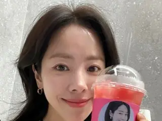 Actress Han JIMIN, who has just started a public relationship, thanks Son Sukku's coffee truck with a refreshing smile, "It was delicious"