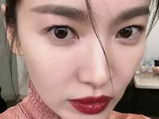 Actress Song Hye Kyo, this is what you see up close... A national treasure-level beauty without pores