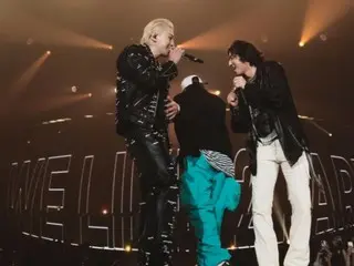 SOL is thrilled by the full BIGBANG stage with G-DRAGON and D-LITE... the three-shot is moving