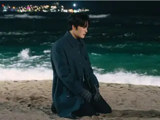 Jaejung kneels on the beach and sobs... "Eraser of Bad Memories" ends 4 times