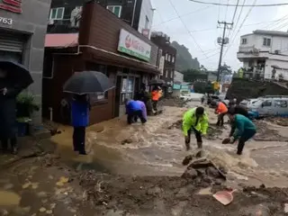 "What's going on?" Foreigners who saw the torrential rain on Ulleungdo first grabbed shovels - Korean media