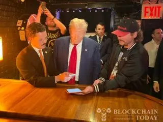 Trump buys burger with Bitcoin at crypto-themed bar in New York