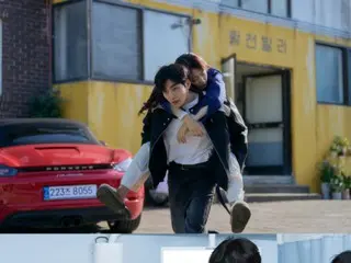 Park Sin Hye is carried to the hospital by Kim Jae Young in "My Devilish Girlfriend is a Judge"