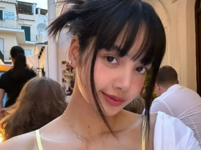 BLACKPINK's LISA to become a bride to the Louis Vuitton family... Caught on camera with boyfriend's parents