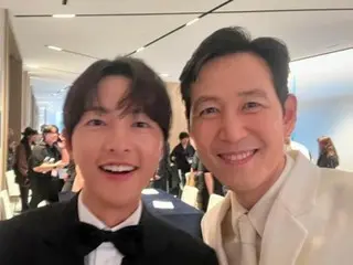 Song Joong Ki and Lee Jung Jae bump into each other at the Busan International Film Festival? "Handsome man next to handsome man" visuals that shine even with shaky hands