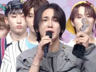 SHINee's Key takes first place on "Show! K-POP Center"! ... His emotional thoughts conveyed through tears