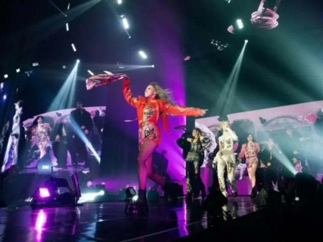 2NE1 celebrates 15th anniversary with "Let's Play!"...Great start with "Fire" and "I DON'T CARE"