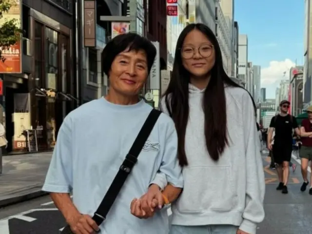 Yoshihiro Akiyama releases proof photo of "3 generations date" with his daughter Choo Sarang and her mother... "She's caught up to the height of model SHIHO"