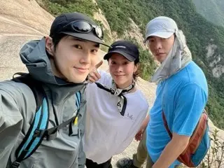 Actress Han JIMIN goes mountain climbing with EXO's SUHO & actor Lee Min Ki... The friendship between the three is a hot topic