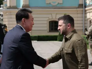 President Yoon speaks with President Zelensky... "We will not tolerate North Korea's military collusion" = South Korea