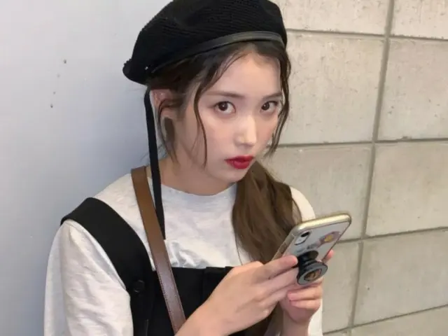 "I get scared when the bell rings..." IU previously confessed to having a "telephone phobia"... Could this be the catalyst for the emergence of a surprising AI service?