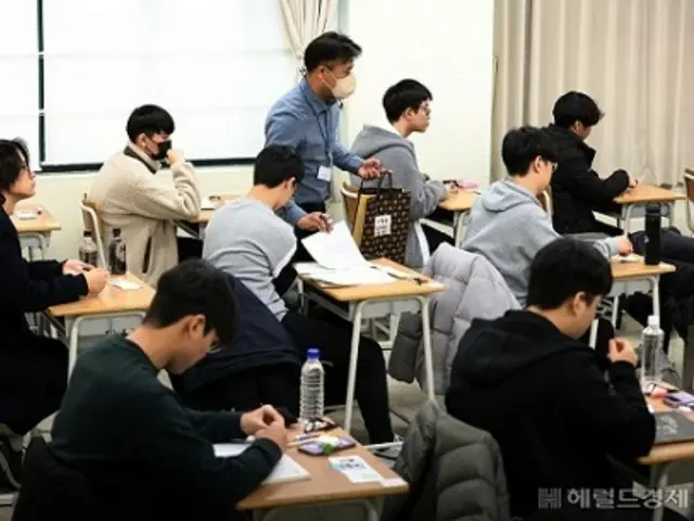 Analysis of provisional marking data for College Scholastic Aptitude Test: Korean and math were "easy," while social studies were "difficult" (Korea)