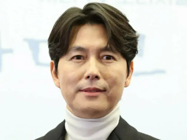 Actor Jung Woo Sung fathered a child out of wedlock at age 51... Mixed reactions: "My girlfriend's existence is private" vs. "I'm disappointed"