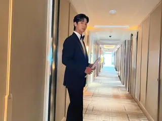 Kim Soohyeon, just standing there, looks like a superstar