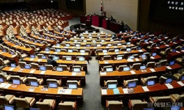 国民の力の推薦権を排除、常設特検の規則改正案が野党主導で国会本会議を通過＝韓国