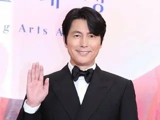 "Illegal Child Affair" actor Jung Woo Sung, has his smile disappeared? He appeared at the Blue Dragon Film Awards and chose to take a frontal approach... "I will take responsibility for my child until the end"