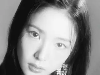 Sin Se Gyeong, pure beauty that breaks through the monochrome... just like a doll