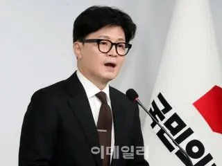 In response to the opposition's "no consultations without impeachment," Han said, "They are threatening the people with the budget proposal" = Korean media