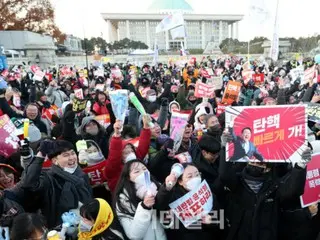 "Kamaboko skewers, 5,000 won each?" ... Criticism of rip-off street stalls at impeachment rally = South Korea