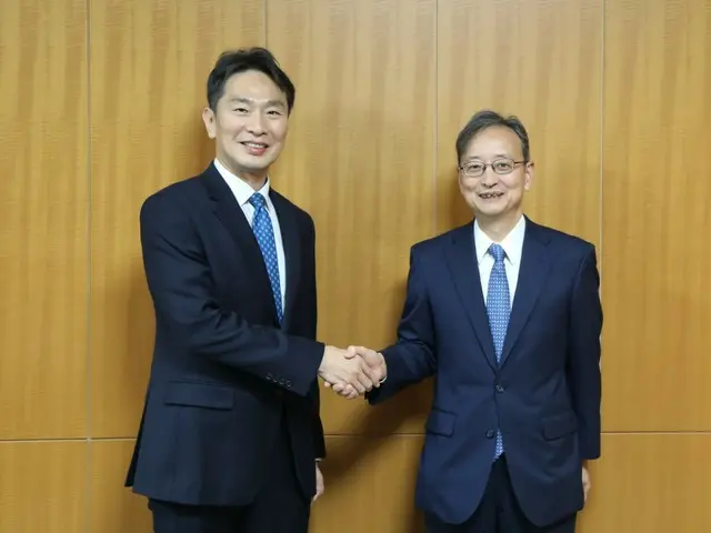 Japanese and South Korean financial authorities hold "regular meeting" in Tokyo to "strengthen financial supervision cooperation"