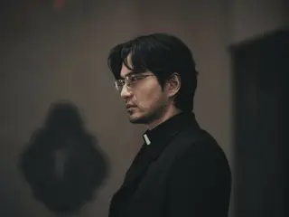 Lee Jin-wook plays a priest who opposes exorcism in the movie "Black Nuns"... clashes with Song Hye Kyo and Choi Yeo-bin