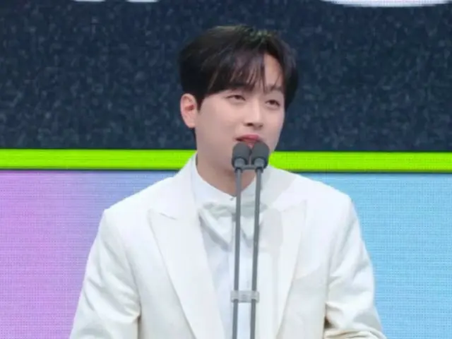 Singer Lee Chan Won wins the grand prize without incident = "2024 KBS Entertainment Awards"