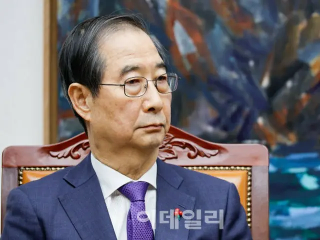 Acting President Han Deok-soo holds telephone talk with USFK commander... "Flawless security posture is essential"