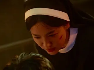 Song Hye Kyo, the charismatic star of the movie "Black Nuns"... a new face never seen before