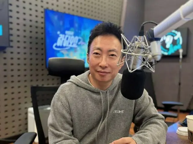 Park Myung Soo mourns the tragedy on the 10th anniversary of his radio show... "It's not over even after a week"