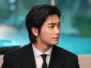 Park Hyung Sik, mature adult visual...ambitious character acting in "Treasure Island"