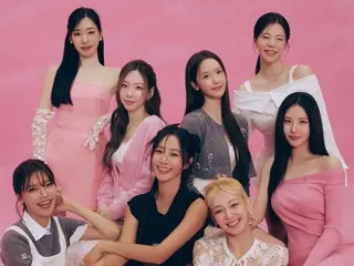 Girls' Generation's Suyeong releases pink-colored Girls' Generation group photo... Friendship is forever even after 25 years