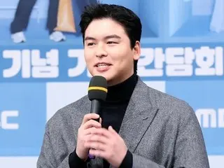 Actor Lee Jang Woo, who was the "son" of the Weekend TV series, "hasn't been offered any projects" and is still bitter about his main job