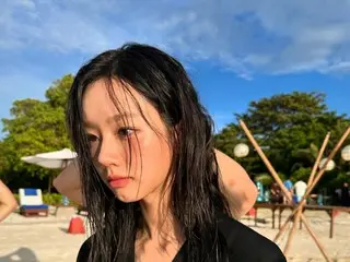 HYERI (Girl's Day) releases behind-the-scenes photos of her beautiful photobook... "When I move, I'll print it out and put it up"