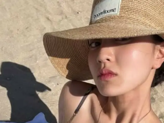 "TWICE" JIHYO, no one knows how much she's showing off? ... Unbelievable bikini look revealed