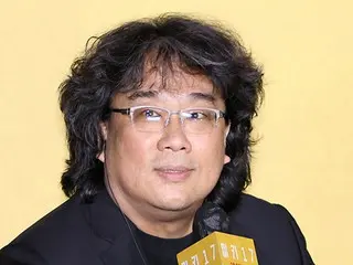 Director Bong Junho criticizes state of emergency... "It's embarrassing for the country of 'BTS' and 'Squid Game'... Our national standing has declined"