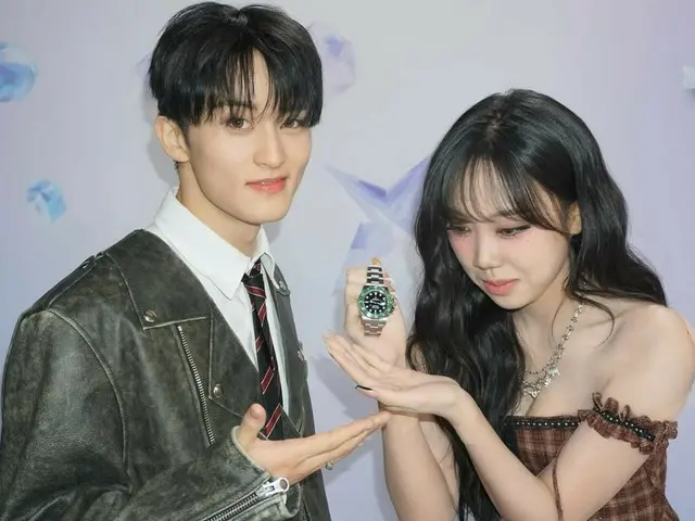 Singer LEE YOUNG JI receives a luxury watch worth 1.7 million yen from "NCT" member MARK... "I'll keep wearing it until I retire"