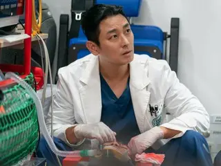 "Trauma Code" starring Joo Ji Hoon is a refreshing medical action drama that's as refreshing as cider... the whole world is hooked!