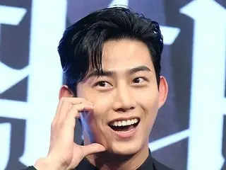 "I had no intention of exposing it" Taecyeon (2PM) spreads couple photos with girlfriend 4 years younger just before fan meeting... The company that leaked the photos apologizes