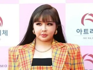 BOM (2NE1) says love affair rumors with actor Lee Minho are "true" but... will she delete all her sub accounts?