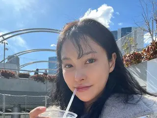 "KARA" Gyuri, beer on the streets of Tokyo? Enjoying early spring