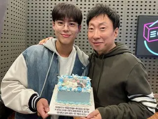 Actor Park BoGum bought Park Myung Soo's favorite snack... "I knew he was good-looking, but his personality is perfect too"