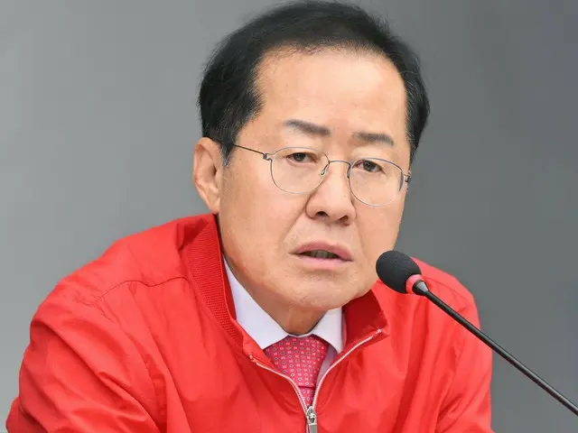 Daegu mayor tells public prosecutors' office chief, "Resign! Aren't you ashamed?" = South Korea