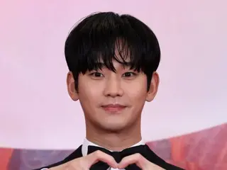 Kim Soo Hyun's fans publicly support her, saying, "One-sided suspicions → We regret the exclusion, please respect her broadcasting activities."